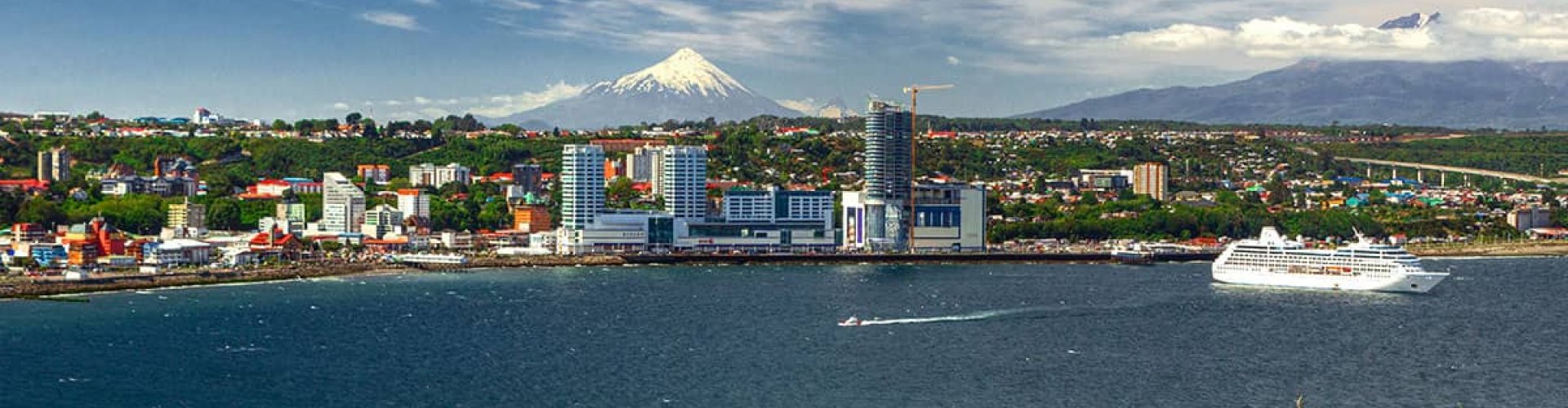 Scenic dining in Puerto Montt, CL