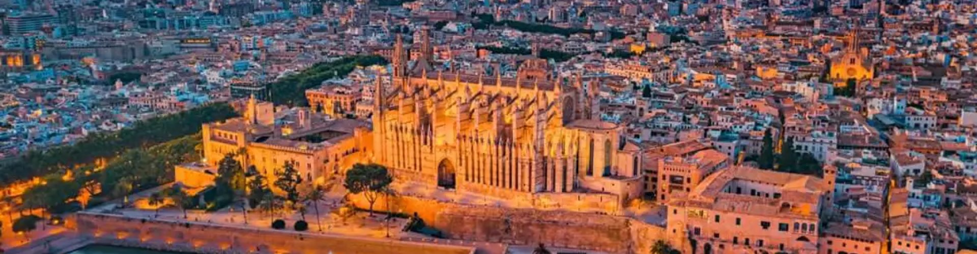 Sunset dining in Palma de Mallorca, ES
