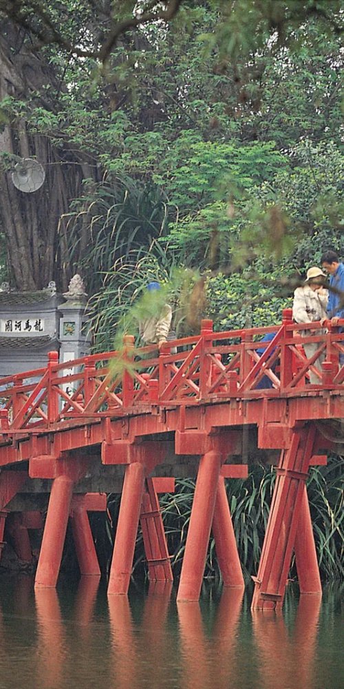 Dining ambience in Hanoi, VN