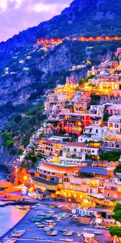 Dining ambience in Salerno