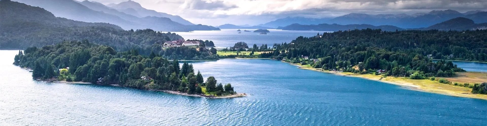 Scenic view of Bariloche dining landscape