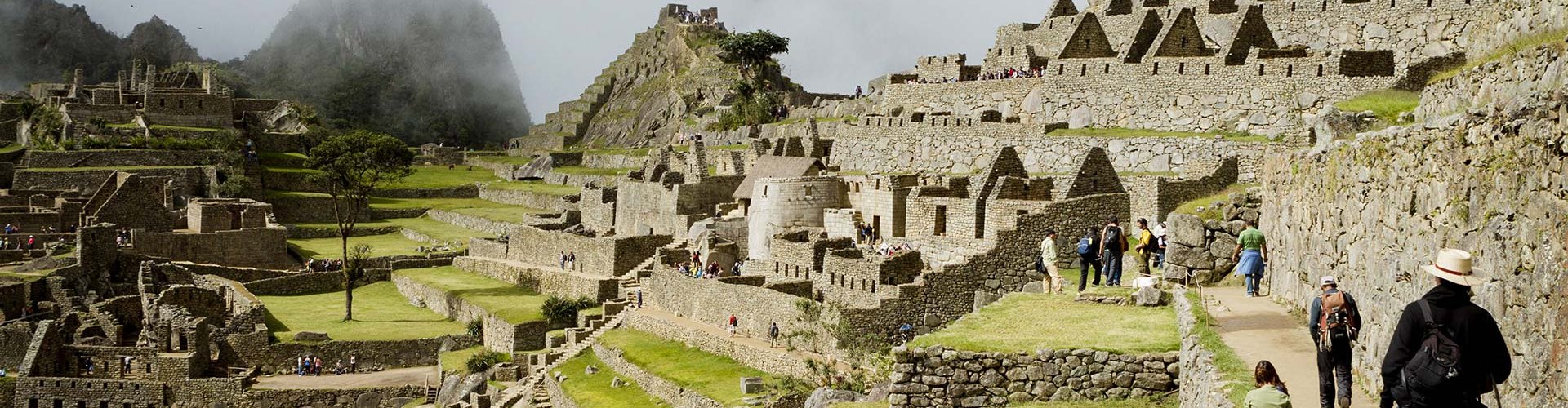 Scenic Cusco dining experience