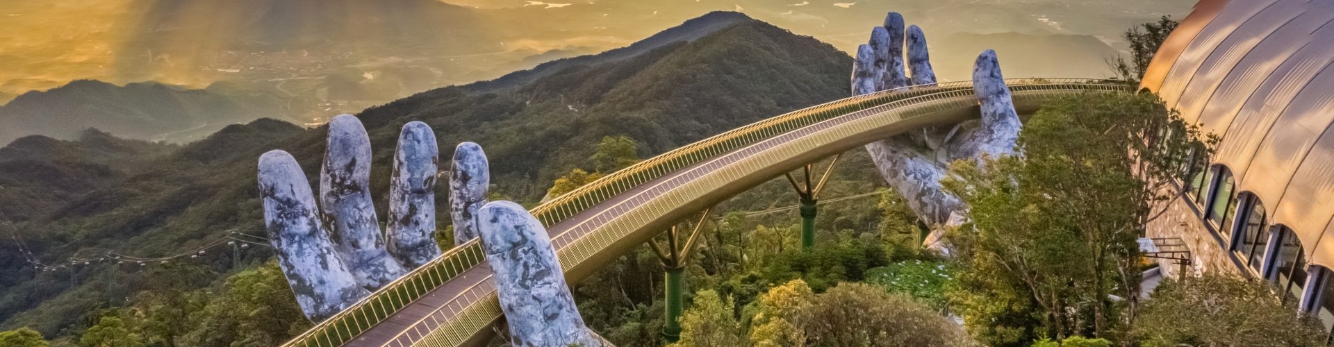 Scenic dining in Da Nang, VN